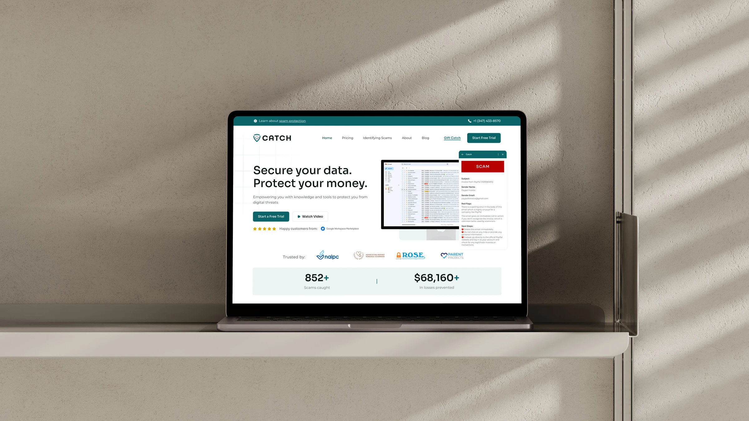 Catch website on a laptop