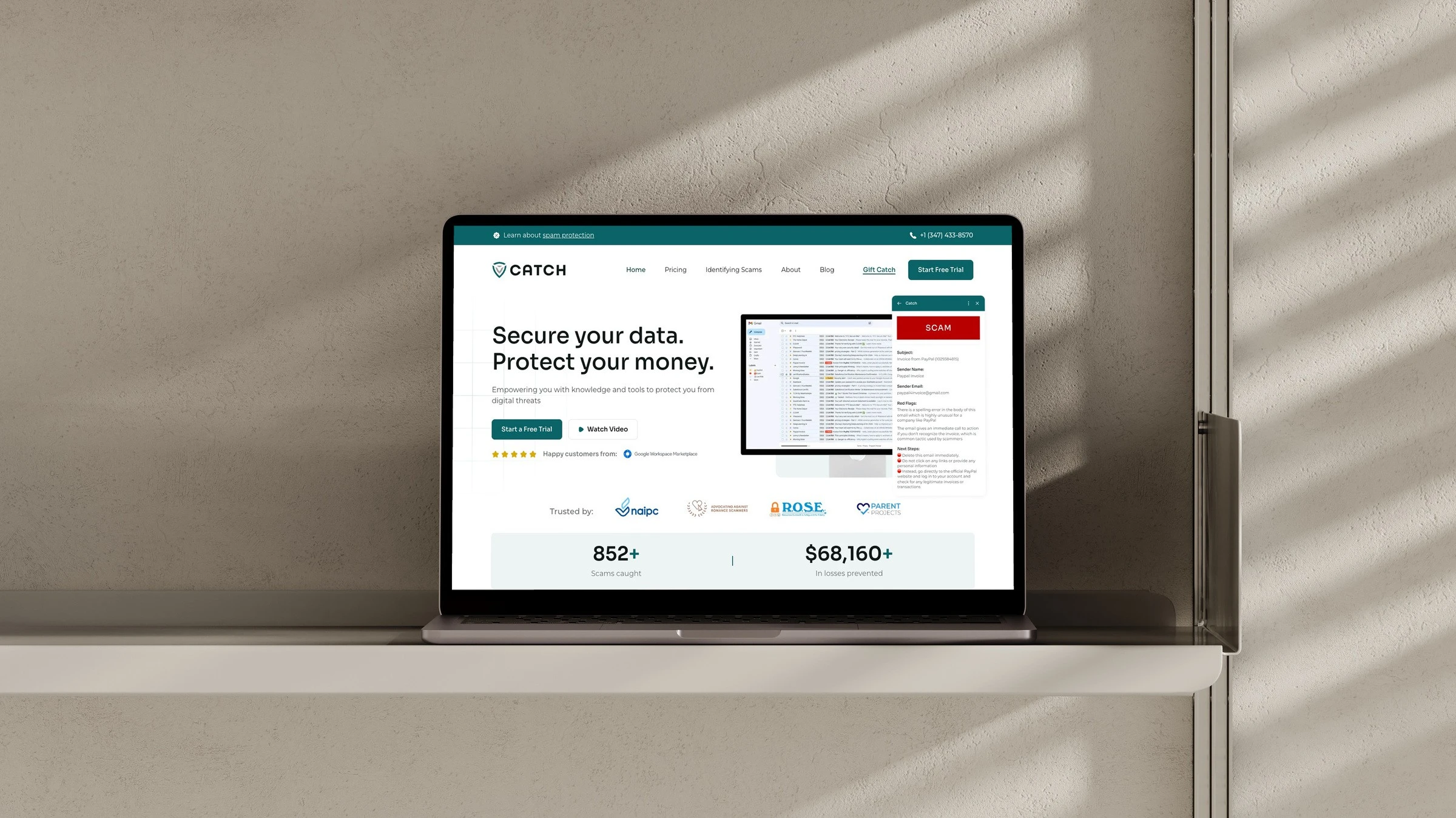 Catch website on a laptop